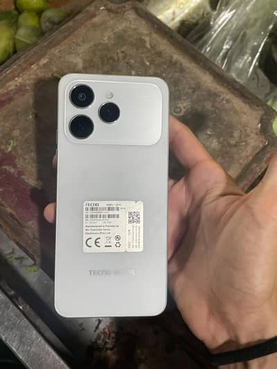 Tecno spark 40