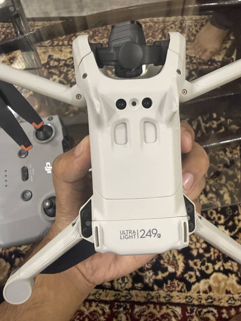 DGI mini 3 3