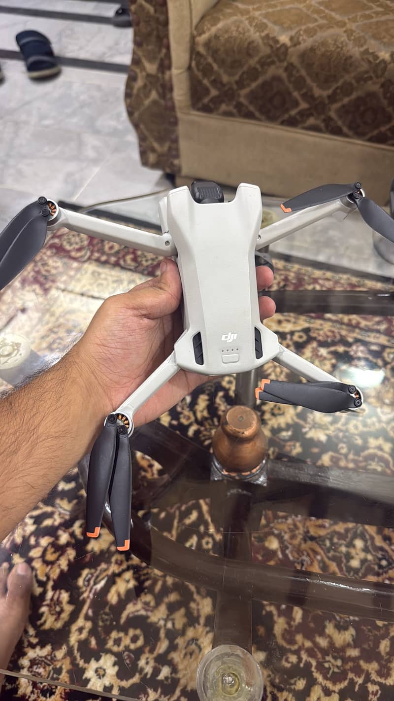 DGI mini 3 4