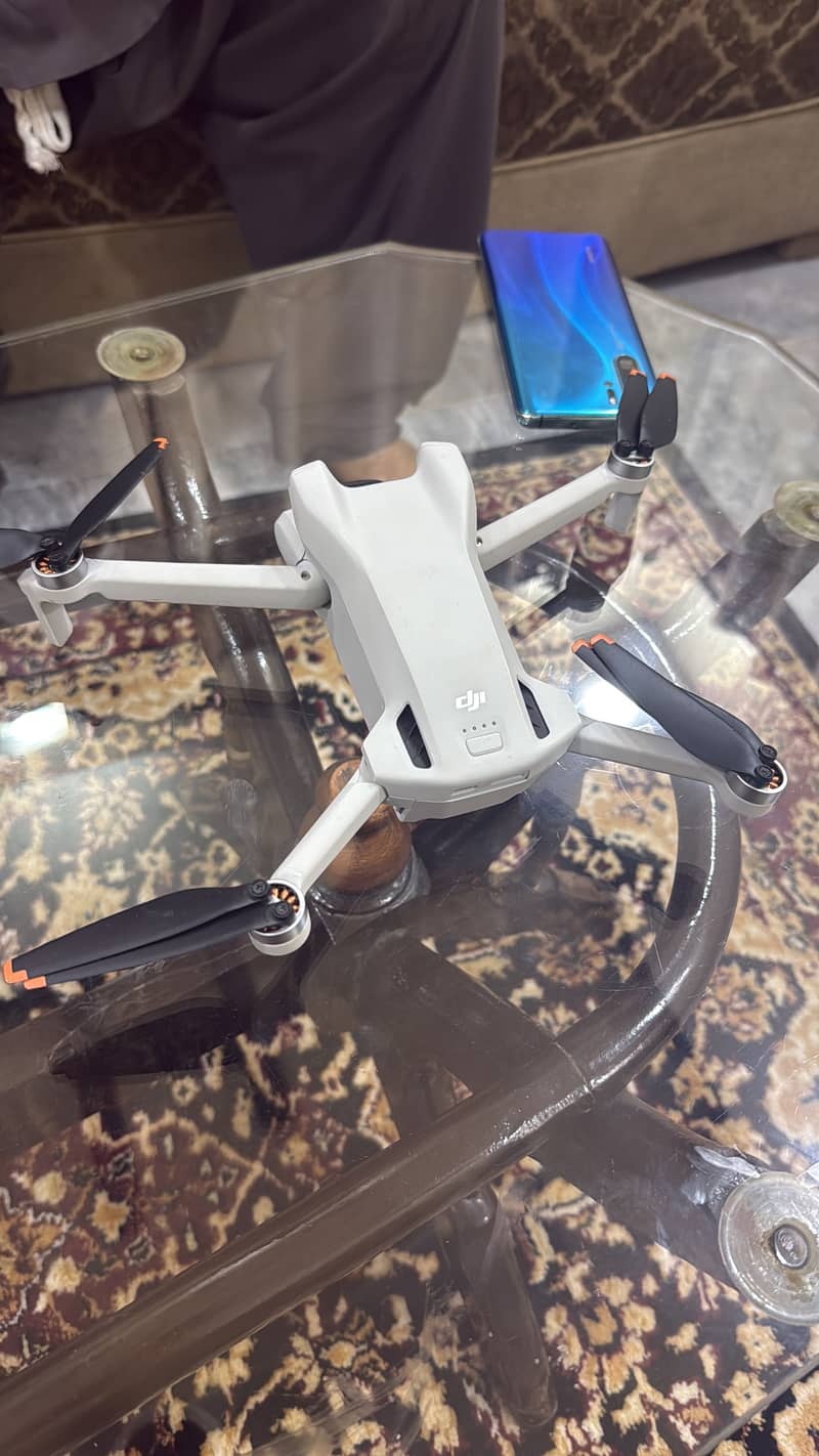 DGI mini 3 6