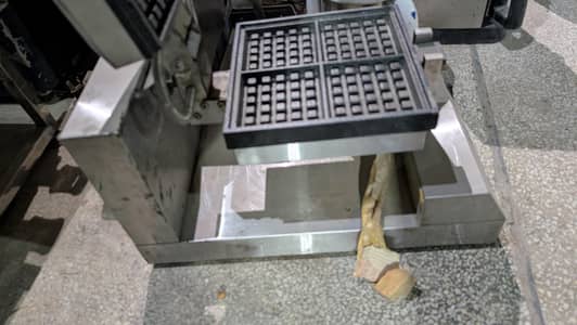 Waffle maker