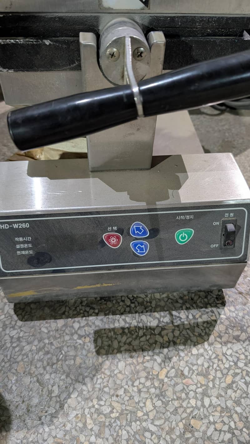 Waffle maker 2