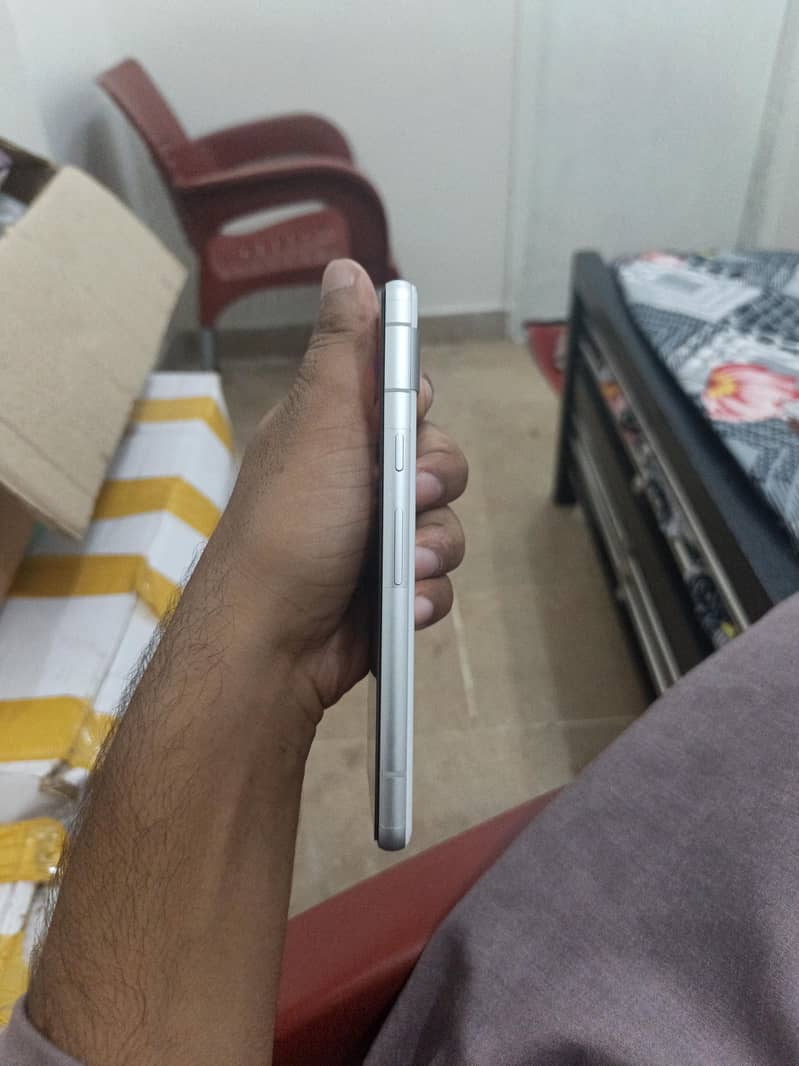 Google Pixel 7a 1