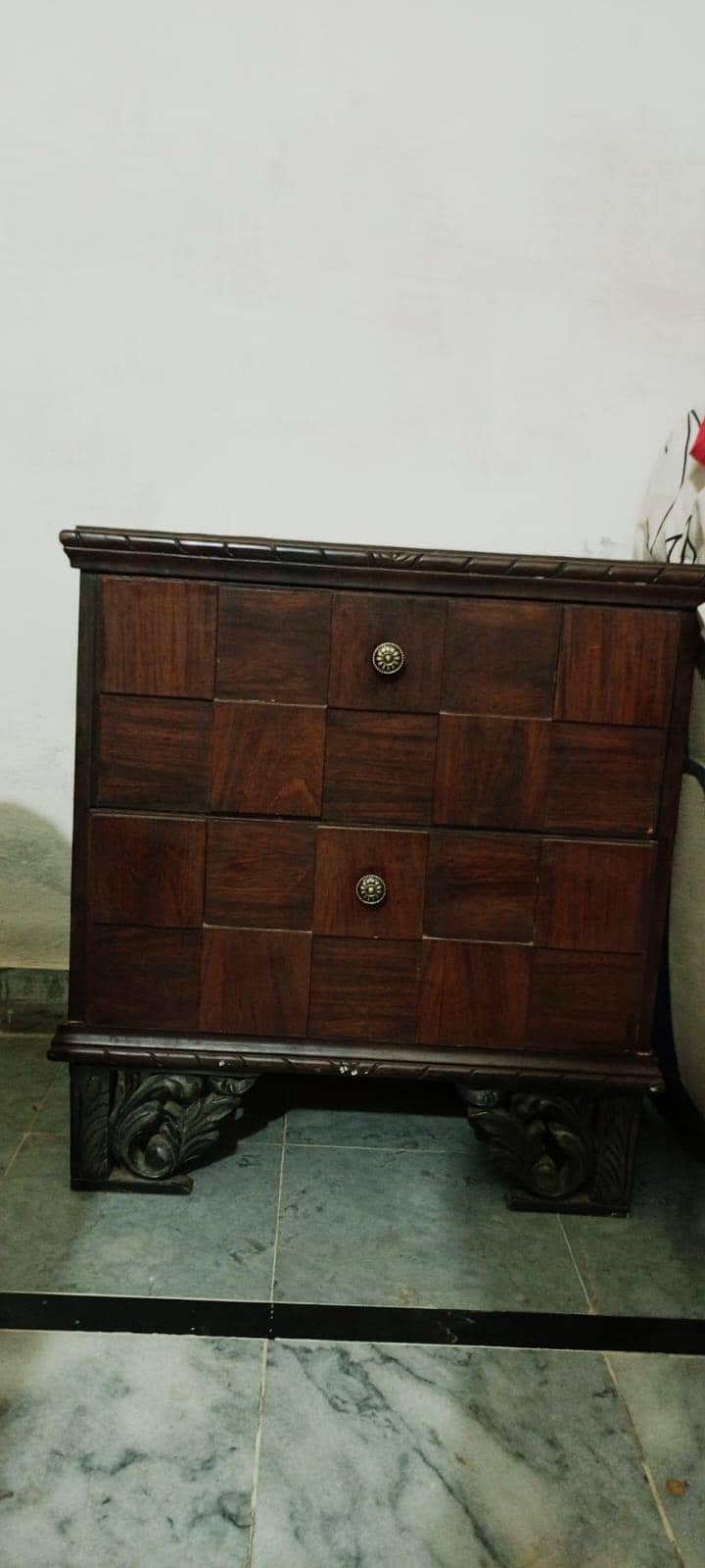 Bed with side tables 6