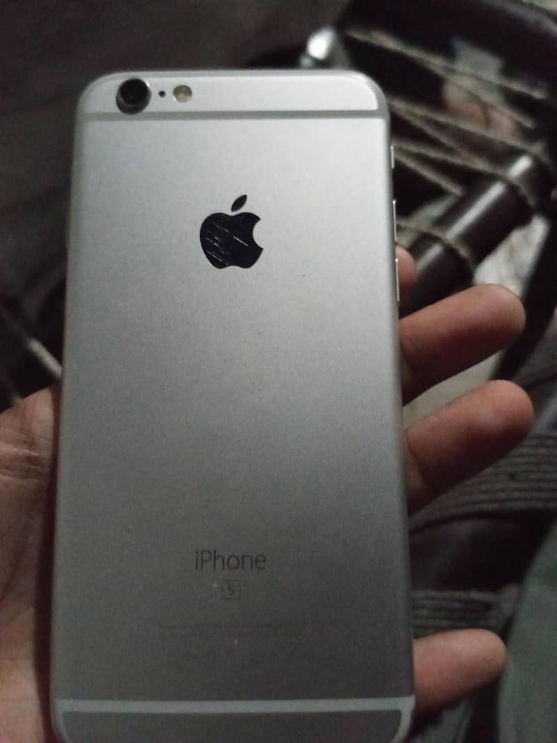 Apple iPhone 6S 1