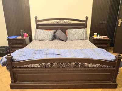 Modern Double Bed Set with 2 Side Tables & Dressing Table