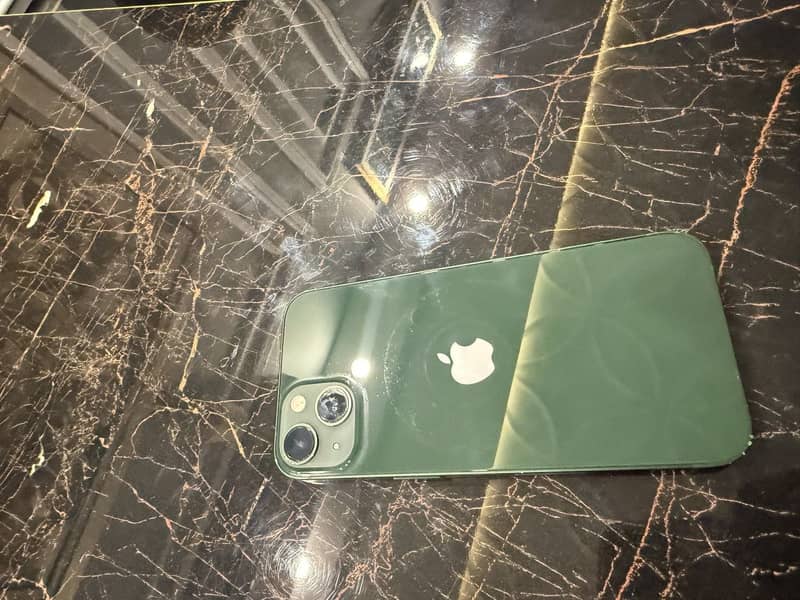 Apple iPhone 13 3