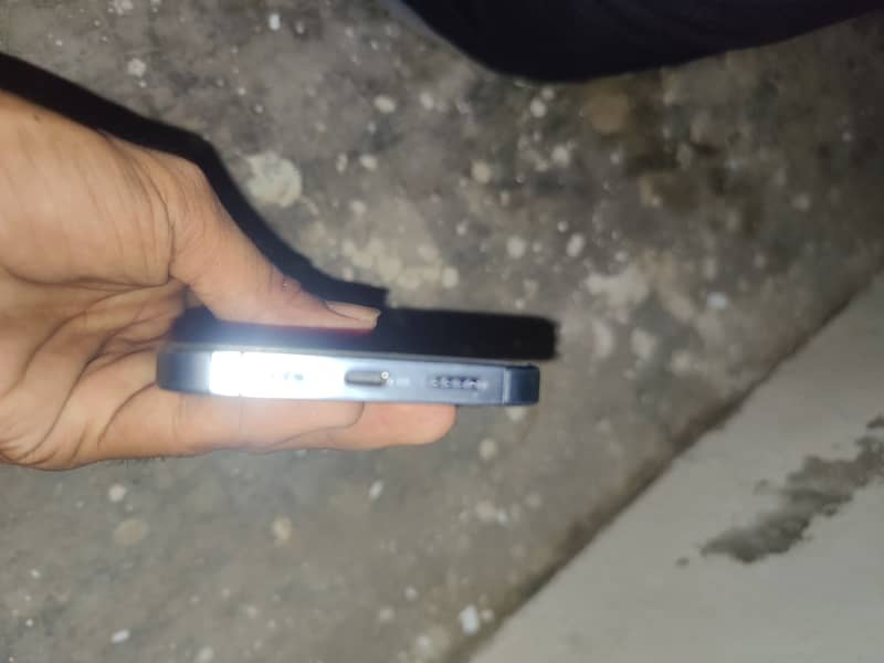 Apple iPhone 13 Pro 1