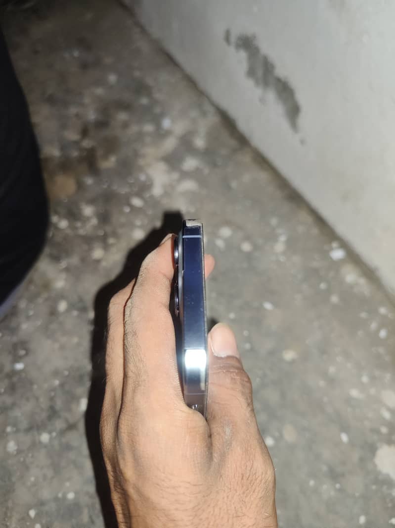 Apple iPhone 13 Pro 3