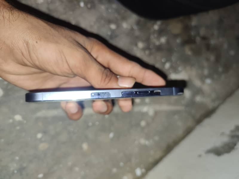 Apple iPhone 13 Pro 4