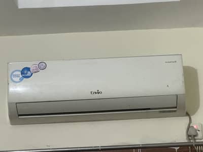 1.5 ton inverter heat and cool 2020 model 3 season used only