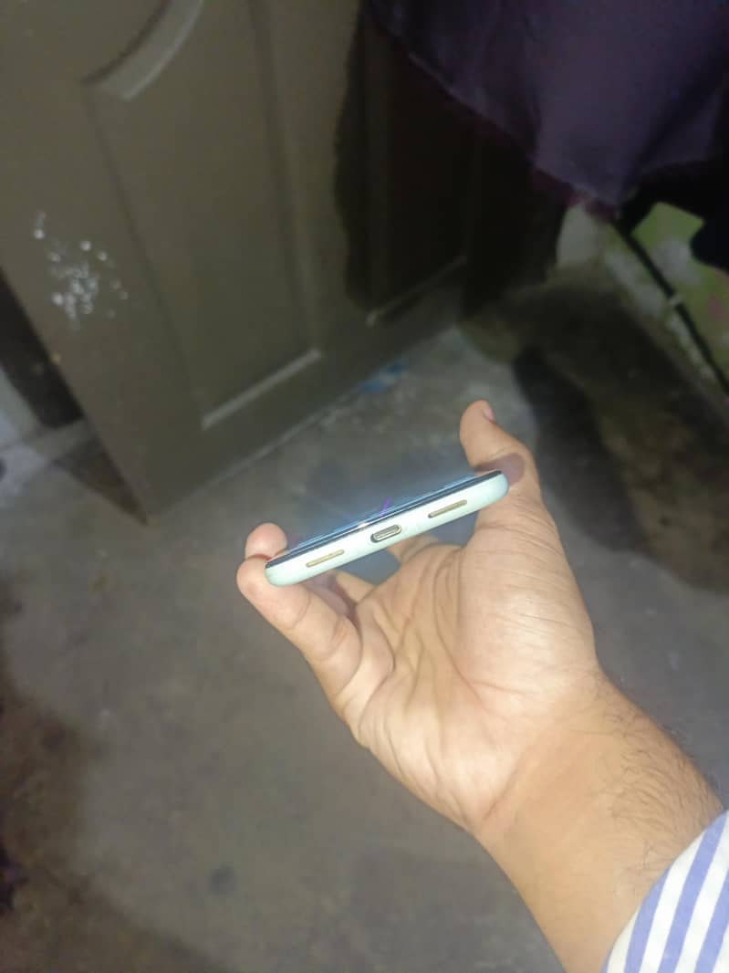 Google Pixel 5 2