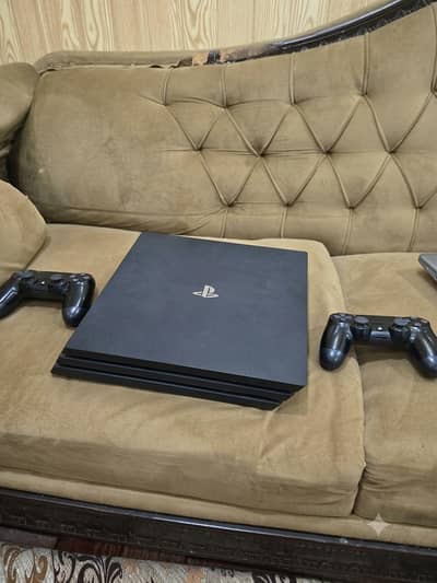 PS4 Pro 1TB Jailbreak (GoldHEN) + 2 Controllers + Top AAA Games Loaded