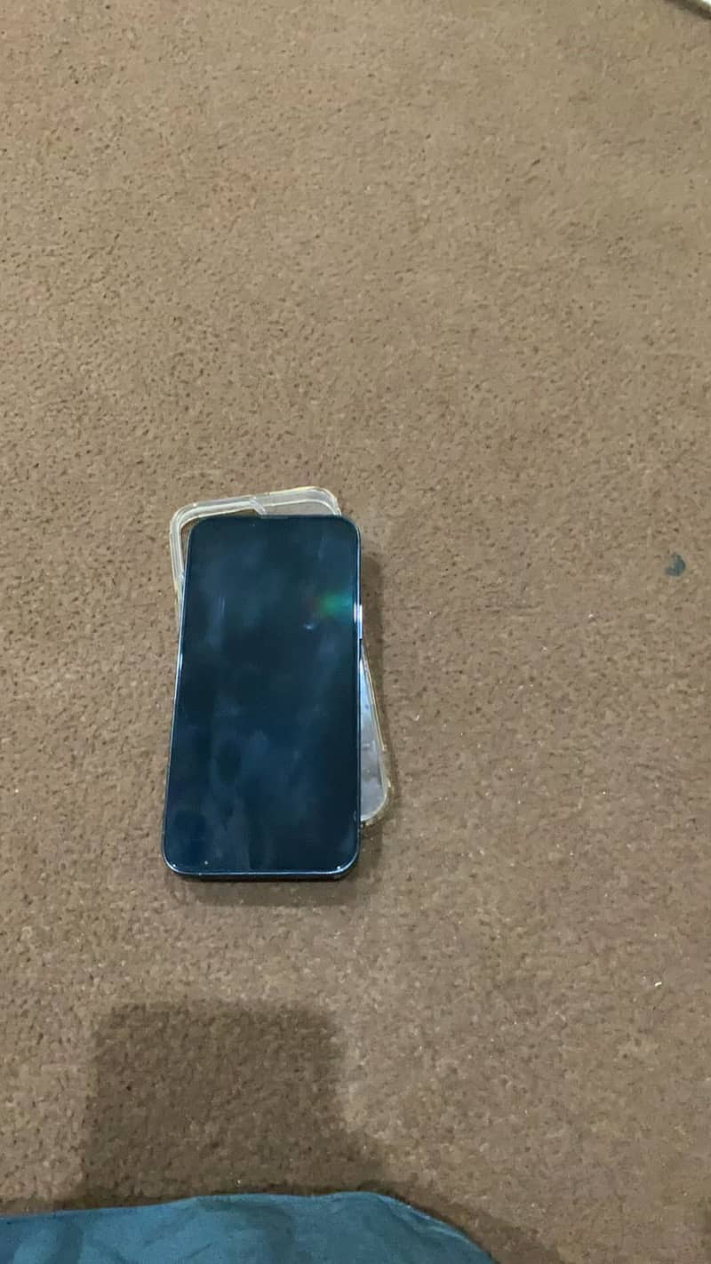 Apple iPhone 13 Pro Max 4