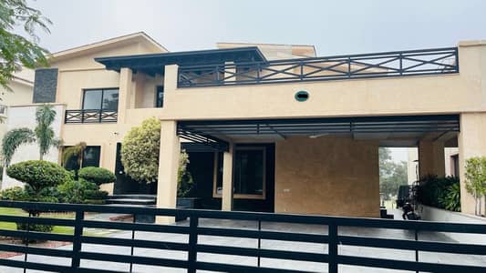 02-Kanal Premium Golf-Facing Villa for Sale Defence Raya Phase-06, DHA Lahore