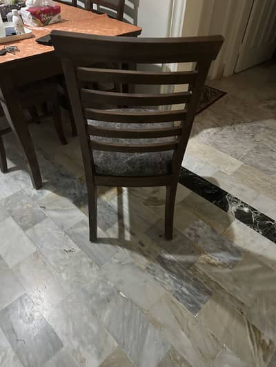 DINNER TABLE FOR SALE