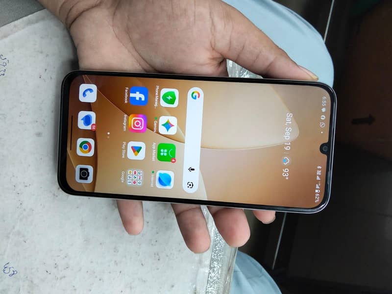 OPPO A6c 0