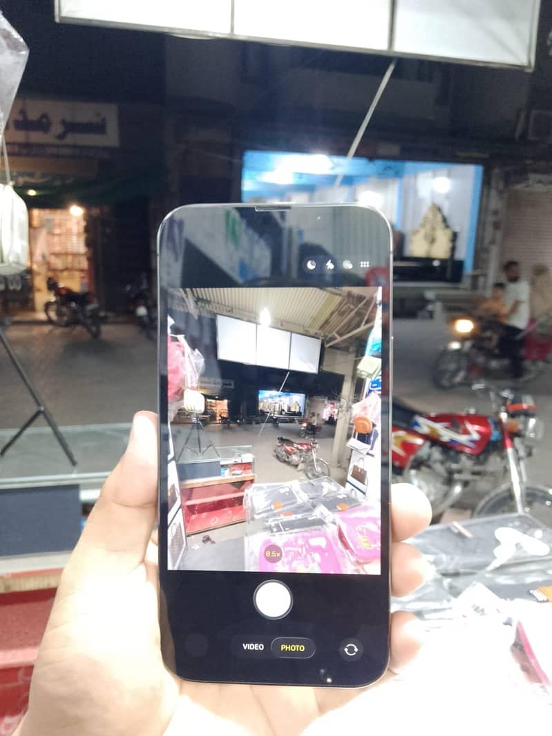 Apple iPhone 13 Pro Max 3