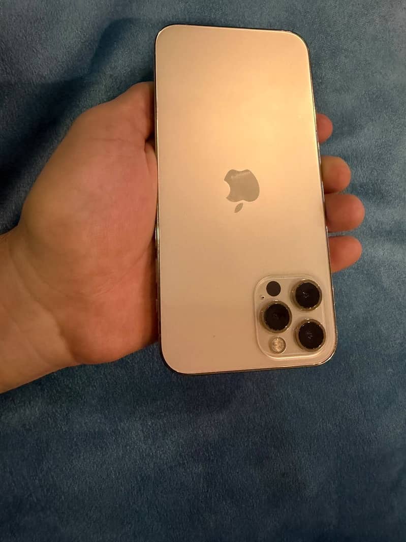 Apple iPhone 12 Pro 2