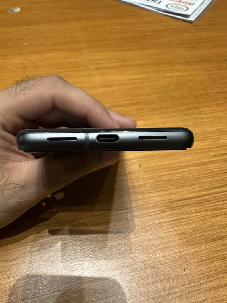 Google Pixel 7 4