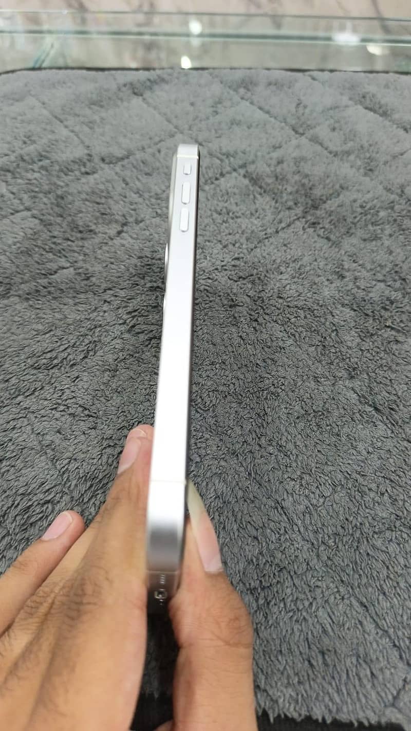 Apple iPhone 17 Pro Max 2