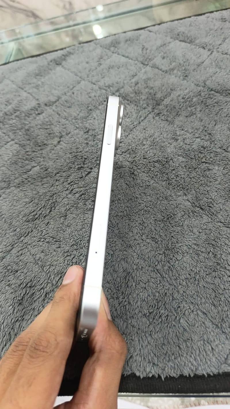 Apple iPhone 17 Pro Max 3