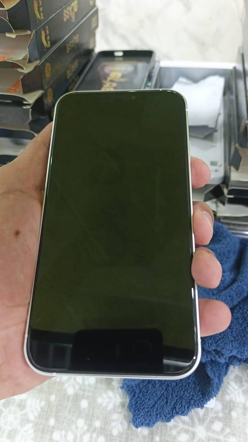 Apple iPhone 17 Pro Max 5