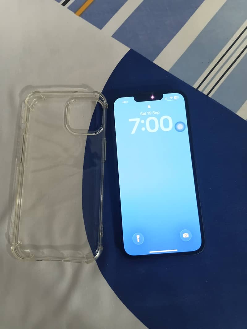 Apple iPhone 13 2