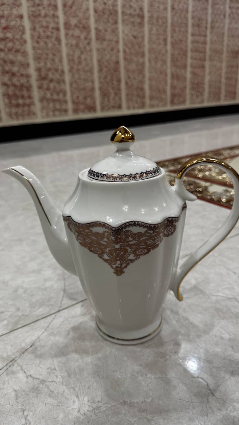 Glass dinner set 3