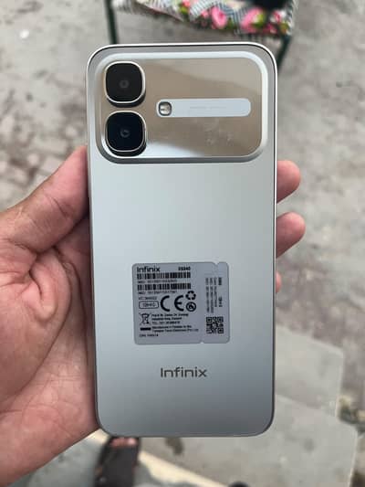 infinix smart 20  ( 4+4/128 ) new condition 10 by 10
