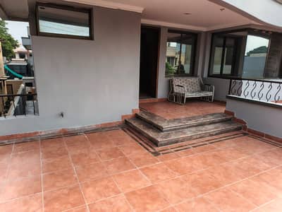 1 KANAL UPPER PORTION FOR RENT