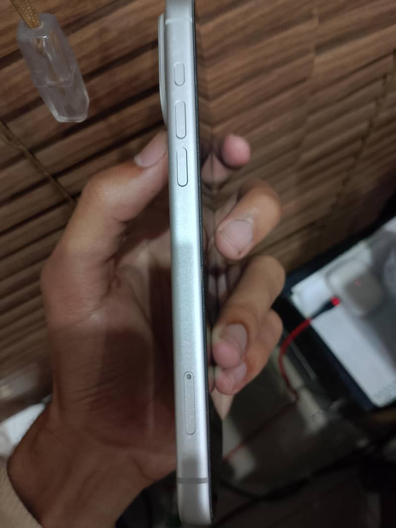 Apple iPhone 17 Pro Max 6