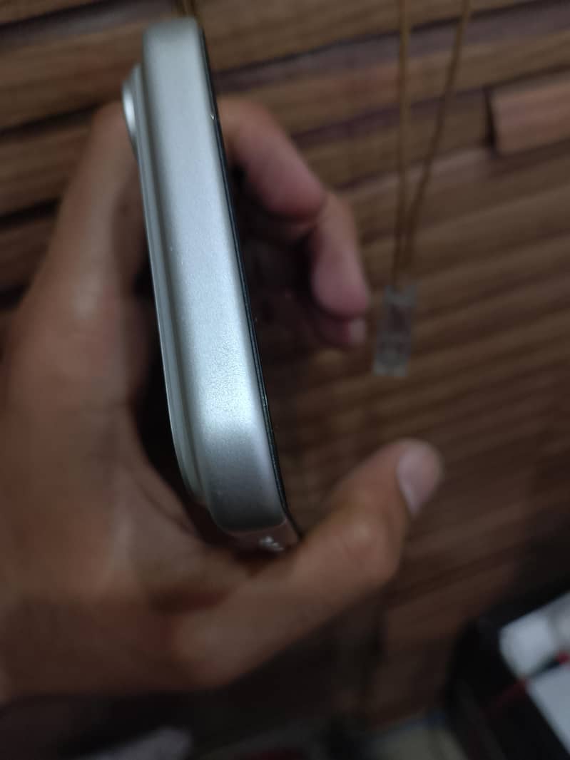 Apple iPhone 17 Pro Max 8