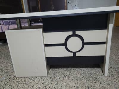 computer table