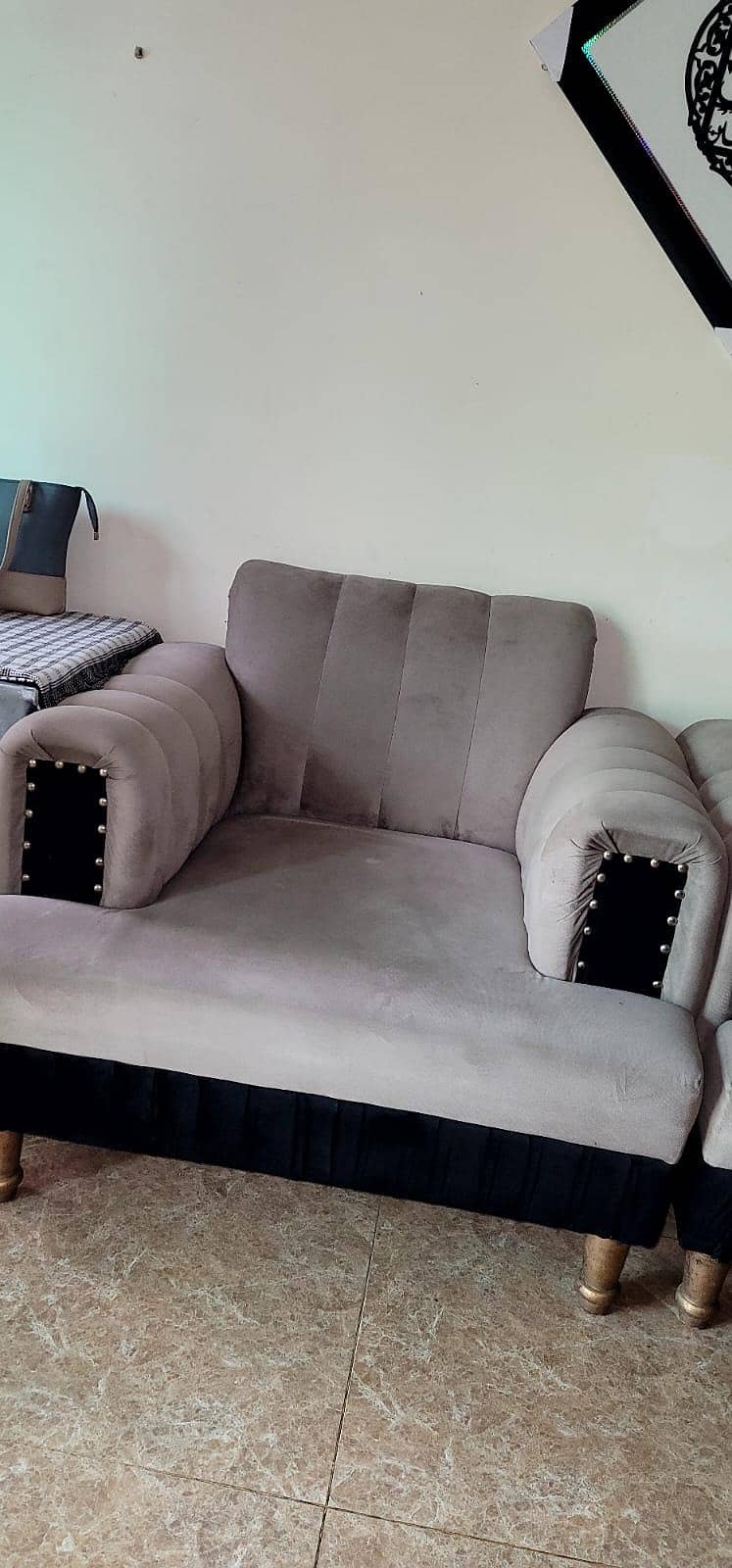 5 Seater Sofa Set 1
