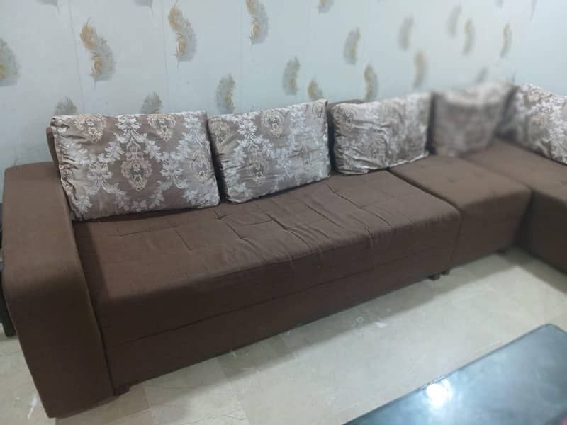 Lshaped sofa 0