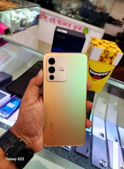 vivo v23 12 GB RAM 256 GB memory 0320/1576/078