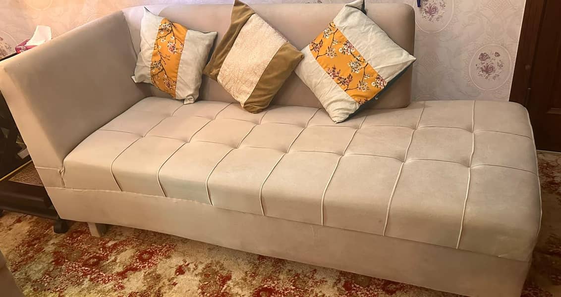 it's almost new sofa 0