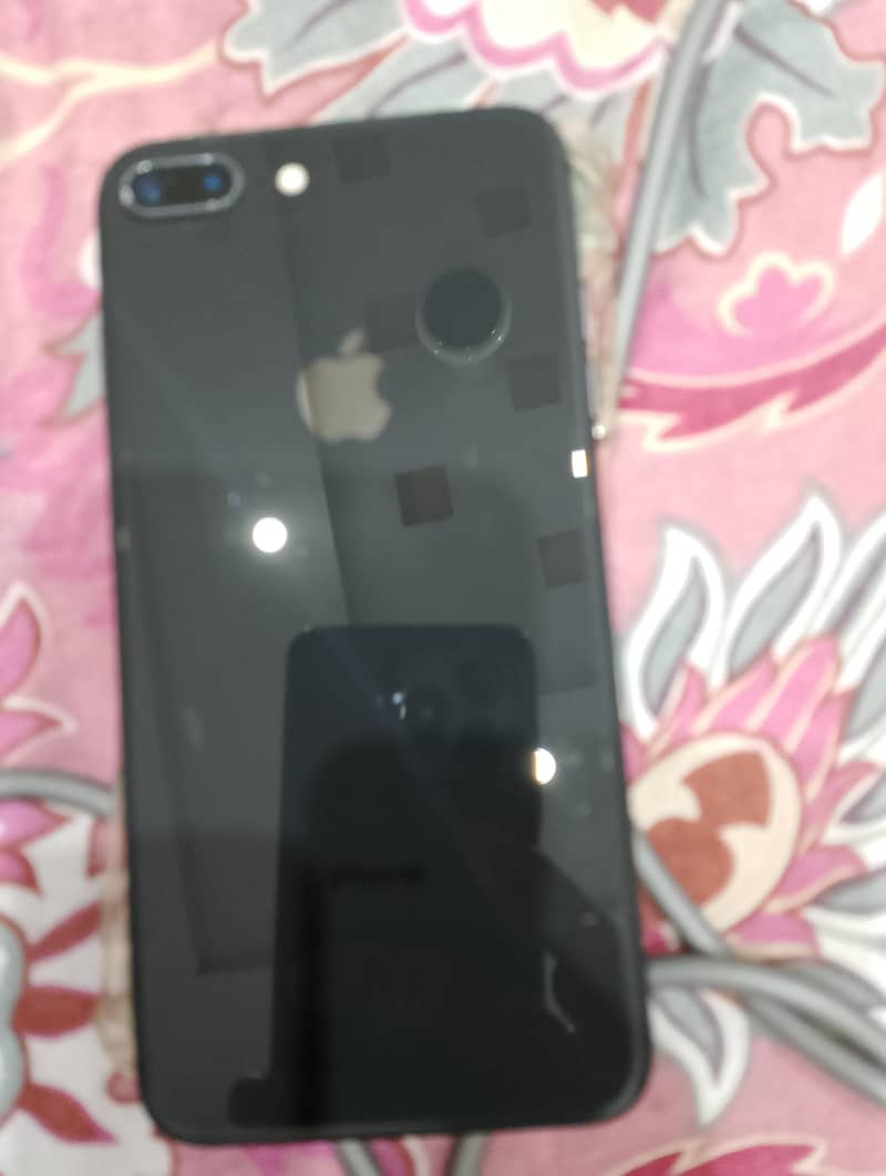Apple iPhone 8 Plus 8