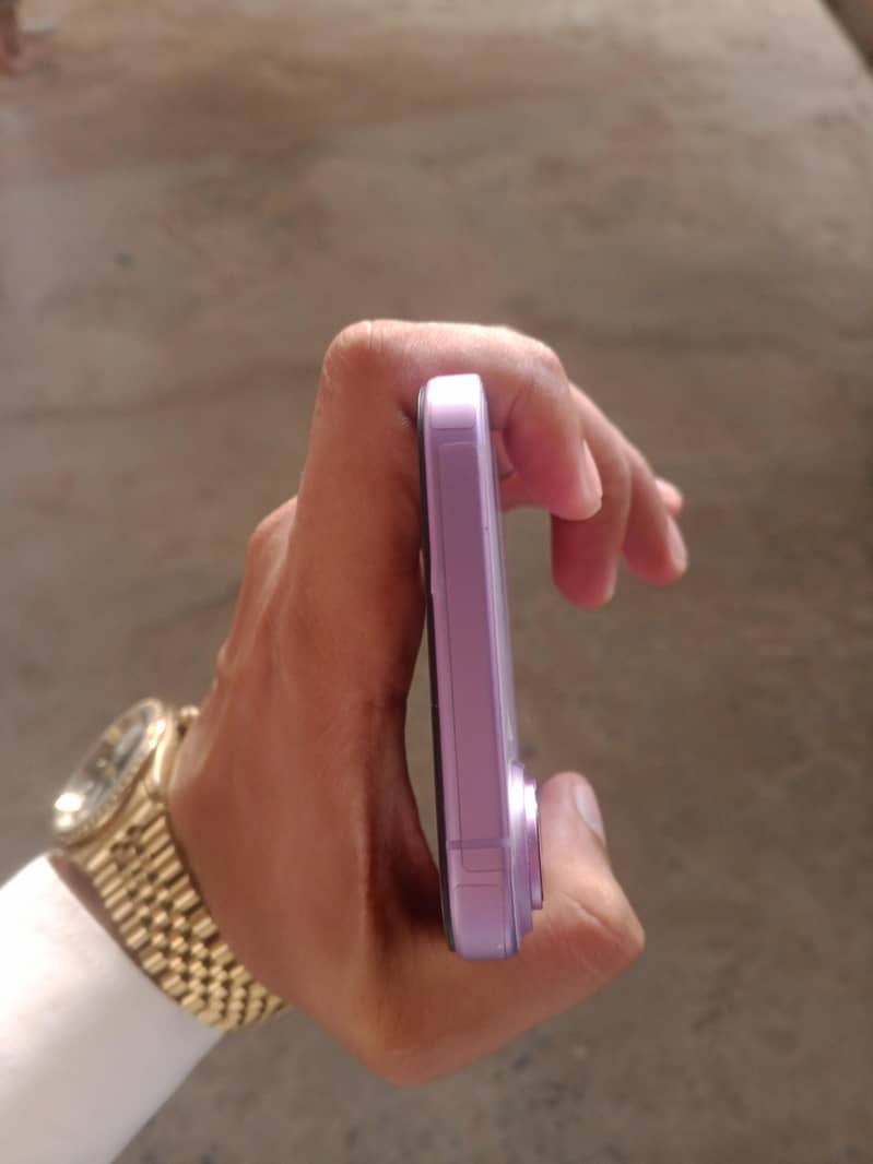 Apple iPhone 16 Plus 2