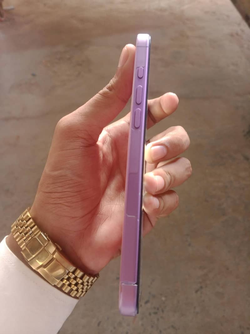 Apple iPhone 16 Plus 3