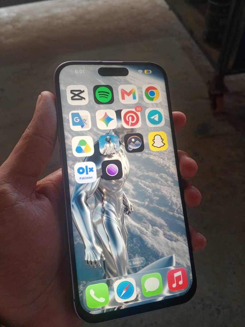 Apple iPhone 16 Plus 7