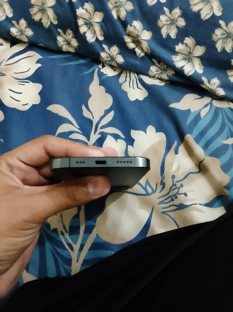 Apple iPhone 12 Pro 6