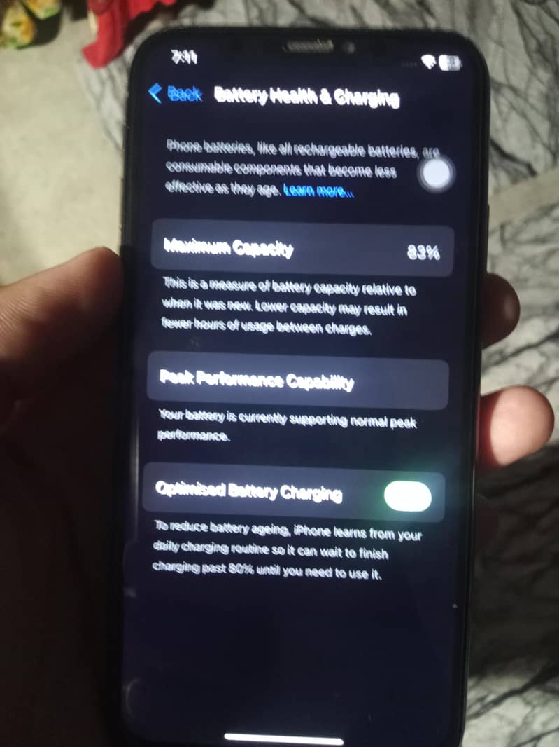 Apple iPhone XS 4