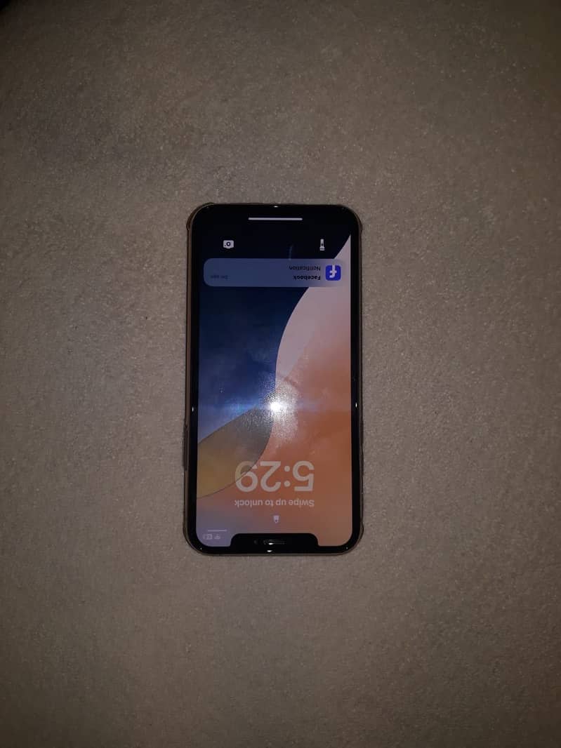 Apple iPhone XS 5