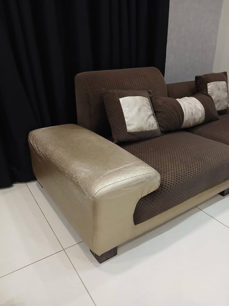 2 seater sofa 1