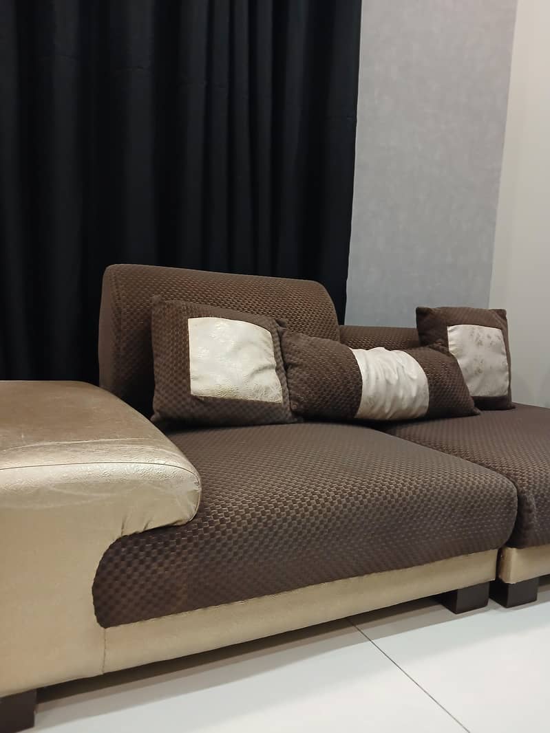 2 seater sofa 3