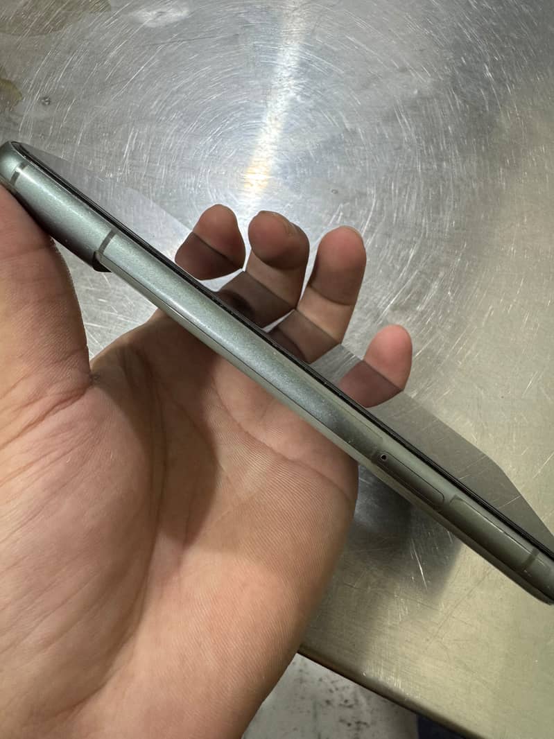 Google Pixel 8 3