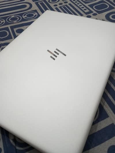 Hp i5 8th Gen 16/256