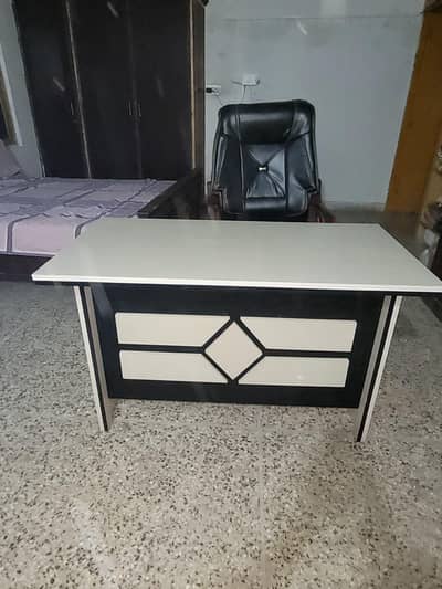 computer/office table
